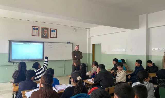 Ömer Nasuhi Bilmen Ortaokulu Öğrencilerine Psikolojik Destek