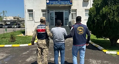 Şanlıurfa'da jandarmadan firari silah tacirine darbe! 