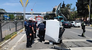 Şanlıurfa’da trafik kazası: Araçta sıkışan yaralı kurtarıldı