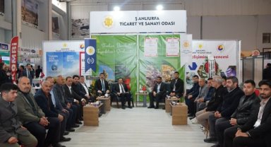 Şanlıurfa İnşaat Fuarı'nda Sektör Buluşması: Ömer Badıllı ve Çetiner Orman Ürünleri Yetkilileri TSO Standını Ziyaret Etti