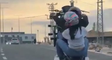 Şanlıurfa Şehir Hastanesi Yolu'nda Tehlikeli Motosiklet Sürüşü Kamerada