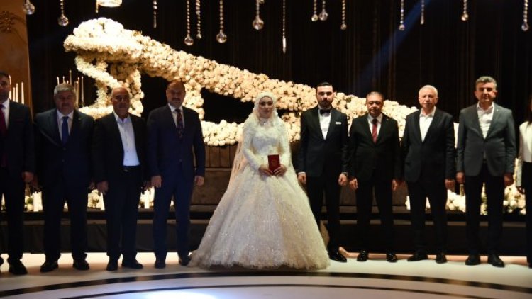 Şanlıurfa Valisi Hasan Şıldak Çiftin Mutluluğuna Ortak Oldu