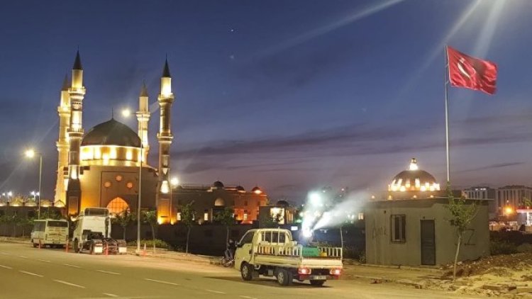 Şanlıurfa'da Sivrisinek ve Haşerelere Karşı Yoğun İlaçlama Çalışması
