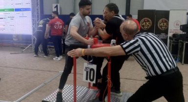 Şanlıurfa'dan Bilek Güreşi Şampiyonası'na Damga Vurdu