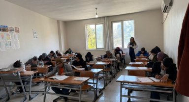 Siverek Belediyesi'nden Gençlere TYT Deneme Sınavı Desteği