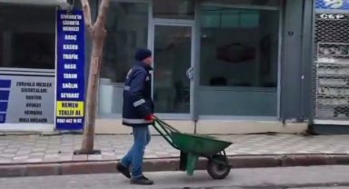 Siverek'te Temizlik Ekipleri Şehri Daha Yaşanabilir Kılıyor