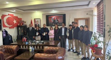 Sultan Alparslan MTAL'den İlçe Milli Eğitim Müdürü'ne Adaçayı Takdimi