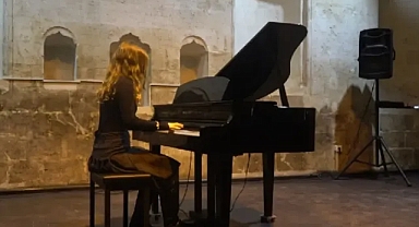 Urfa’da piyanistler göz doldurdu!