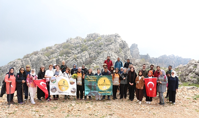 Urfalı doğaseverler Diyarbakır’a çıkarma yaptı: 7 kilometrelik zorlu tırmanış, tek bir kare için