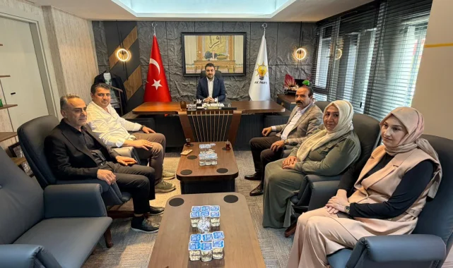 AK Parti Karaköprü İlçe Başkanlığı'nda Ziyaret Trafiği