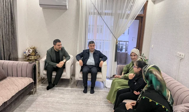 AK Parti Karaköprü'den İhtiyaç Sahibi Ailelere Ziyaret