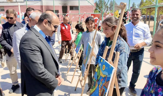 Akçakale Kaymakamı Okulları Ziyaret Etti, Öğrencilerle Buluştu