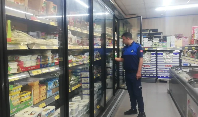 Birecik'te Gıda Denetimleri: Zabıta Ekipleri Market ve Bakkallarda