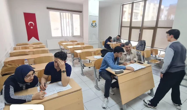 Haliliye Belediyesi'nden Türkiye Geneli Deneme Sınavı ve Soru Çözüm Etkinliği