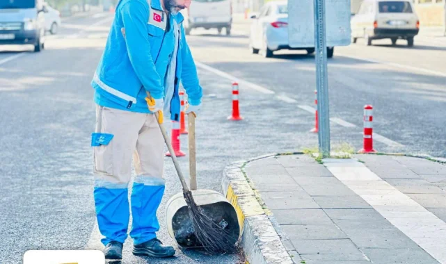 Haliliye'de Temizlik Seferberliği: Ekipler Sahada Titizlikle Çalışıyor