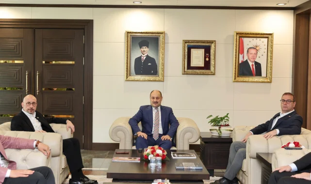 İYİ Parti Heyeti, Şanlıurfa Büyükşehir Belediye Başkanı Gülpınar'ı Ziyaret Etti
