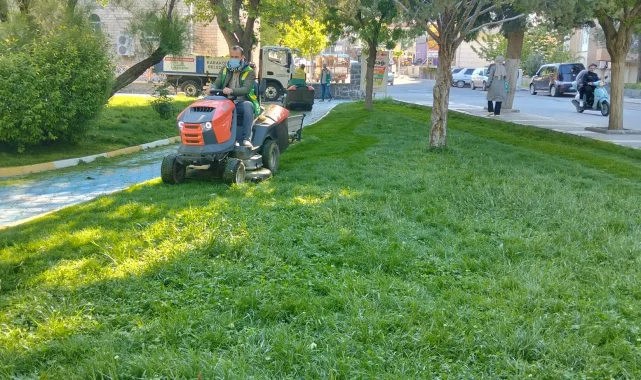 Karaköprü'de Yeşil Alanlar Yeniden Düzenleniyor