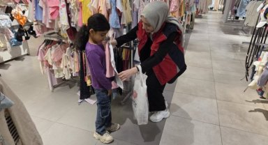 Şanlıurfa'da Öksüz ve Yetim Çocuklara Bayramlık Giysi Desteği