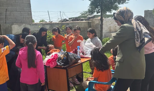 Siverek'te Meslek Liseliler Kırsal Mahalle Okullarında Sosyal Sorumluluk Projesi Gerçekleştirdi