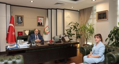 TRT Sanatçısı Münevver Özdemir'den Başkan Gülpınar'a Ziyaret
