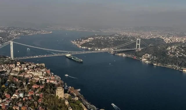 Amiral Kupası yarışı nedeniyle boğaz trafiğine geçici duraklama