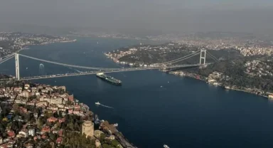 Amiral Kupası yarışı nedeniyle boğaz trafiğine geçici duraklama
