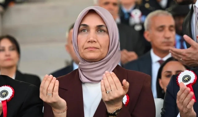 Bakan Yardımcısı Yiğitbaşı genç polisleri tebrik etti: "Allah ayaklarına taş değdirmesin"