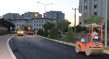 Büyükşehir Belediyesi'nden Esentepe Mahallesi'nde sıcak asfalt çalışması