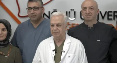 Dünyanın ilk 8'li çapraz karaciğer nakli TÖTM'de gerçekleştirildi