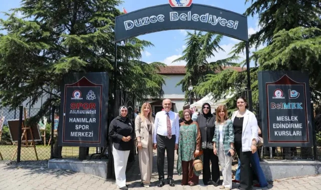 Düzce Belediyesi Meslek Edindirme Kursları (BELMEK) "Yıl Sonu Sergisi" düzenlendi