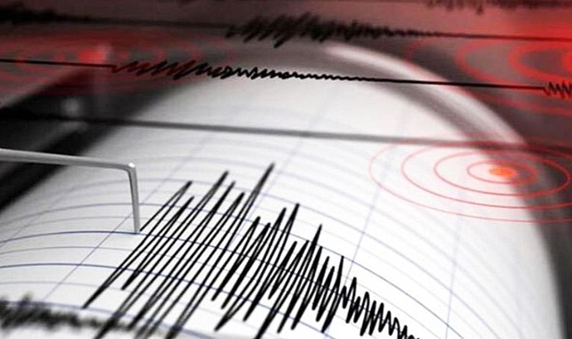 Gaziantep'te korkutan deprem: Urfa da sallandı!