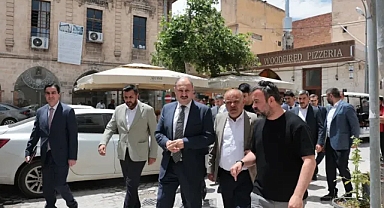 Başkan Gülpınar'dan Şanlıurfa'nın tarihi sokaklarında yoğun saha mesaisi