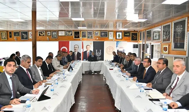 Halfeti’de İl Eğitim Değerlendirme Toplantısı gerçekleştirildi!
