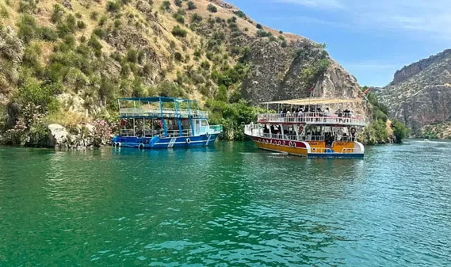 Halfeti’de korku dolu anlar: 45 yolcu kurtarıldı