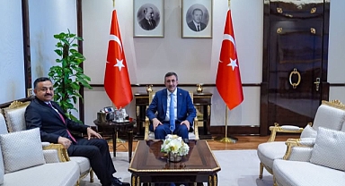 Milletvekili Hikmet Başak, Cumhurbaşkanı Yardımcısı Cevdet Yılmaz ile Şanlıurfa’nın Sorunlarını Görüştü