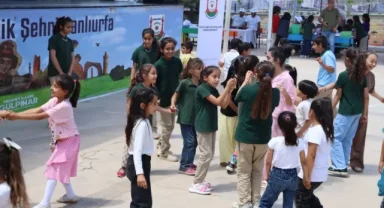 Şanlıurfa Büyükşehir'den çocuklara sanat ve eğlence dolu şenlik