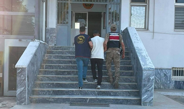 Şanlıurfa’da firari uyuşturucu taciri jandarmaya takıldı