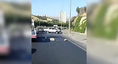 Şanlıurfa'da kontrolden çıkan otomobil kaldırıma çarptı: 1 yaralı