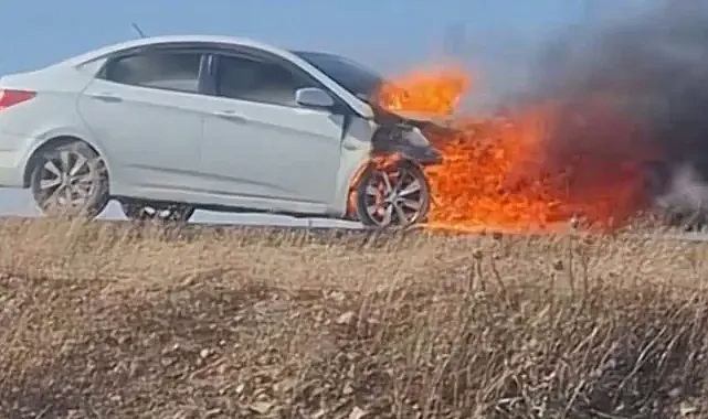 Şanlıurfa’da otomobil alevlere teslim oldu!
