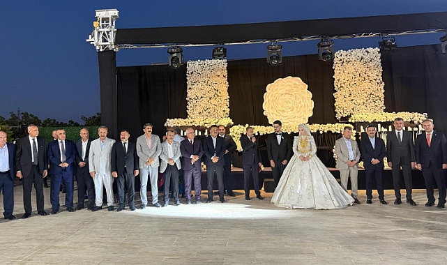 Şanlıurfa'da Siyaset ve İş Dünyası Kasım Hafız'ın Oğlunun Düğününde Buluştu