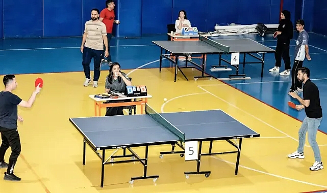 Viranşehir'de Masa Tenisi Heyecanı Başladı: 192 Sporcu Raket Sallıyor