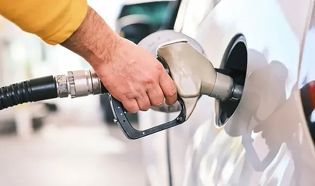 Akaryakıta çifte zam yolda: Motorin ve benzin fiyatları artıyor