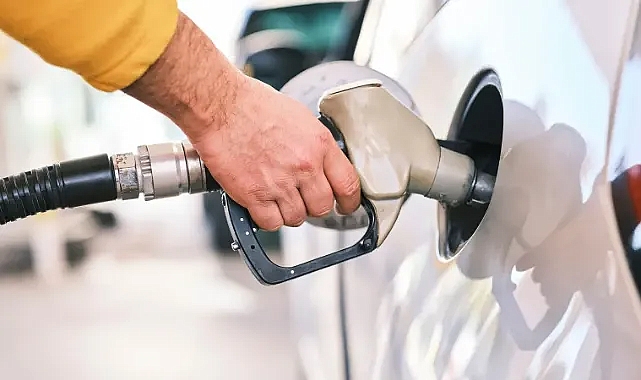 Akaryakıta çifte zam yolda: Motorin ve benzin fiyatları artıyor