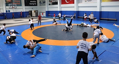 Ata Sporu Güreşe Yoğun İlgi