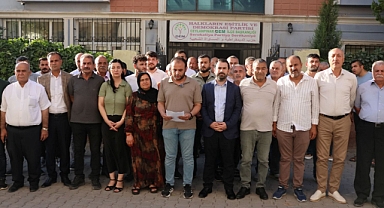 DEM Parti'den Basına Sert Çıkış! Sorulara Değil, Gazetecilere Yanıt Verildi