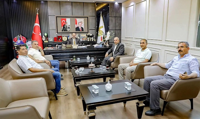 Eş Başkan Serhat Dicle İnan, Muhtarlarla İstişarelerini Sürdürüyor