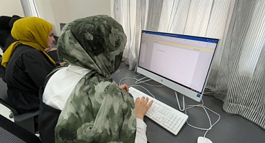 Eyyübiye Belediyesi'nin Bilgisayar Kursları Gençleri Dijital Dünyaya Hazırlıyor