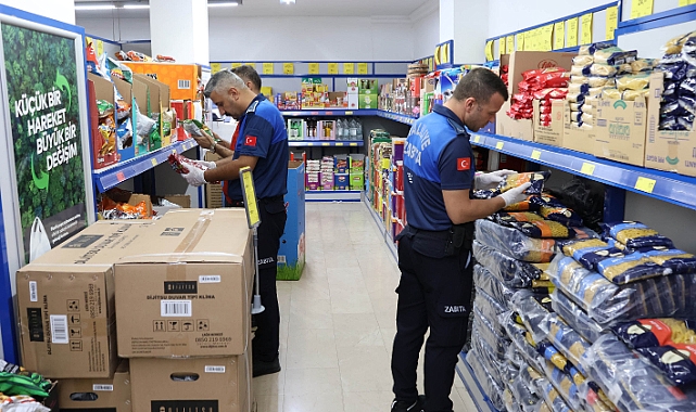 Haliliye Zabıtasından Marketlere Sıkı Denetim