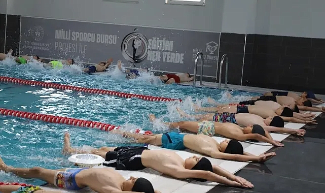 Karaköprü'de yaz boyunca yüzme heyecanı