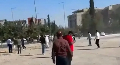 Şanlıurfa Adliyesi önünde taşlı ve sopalı kavga